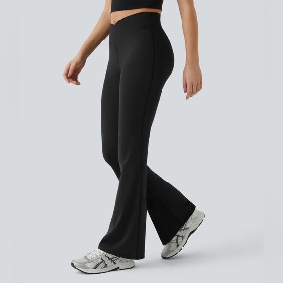 Halara High Waisted Crossover Flare Yoga Leggings Black SP - Picture 2 of 8